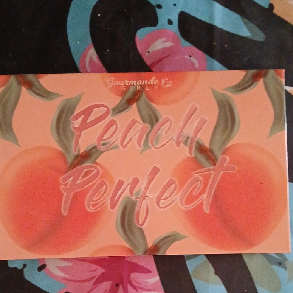 Peach Perfect Body Oil - Soft Peach